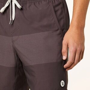 Vuori Kore Men's Athletic Mauve Color Block XS Shorts